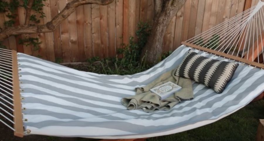 clean a hammock with spreader bars