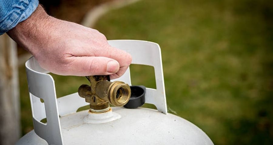 how to store propane tanks during after camping