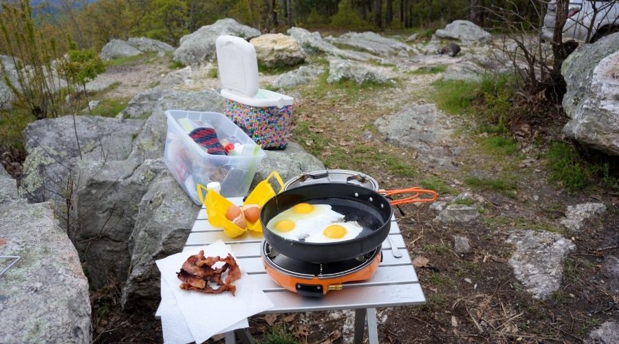 Cómo Empacar Huevos para Acampar